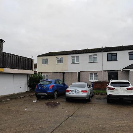 Elegant 3-Bedroom Home, Sleeps Up To 5 Guest. South Ockendon Exterior foto